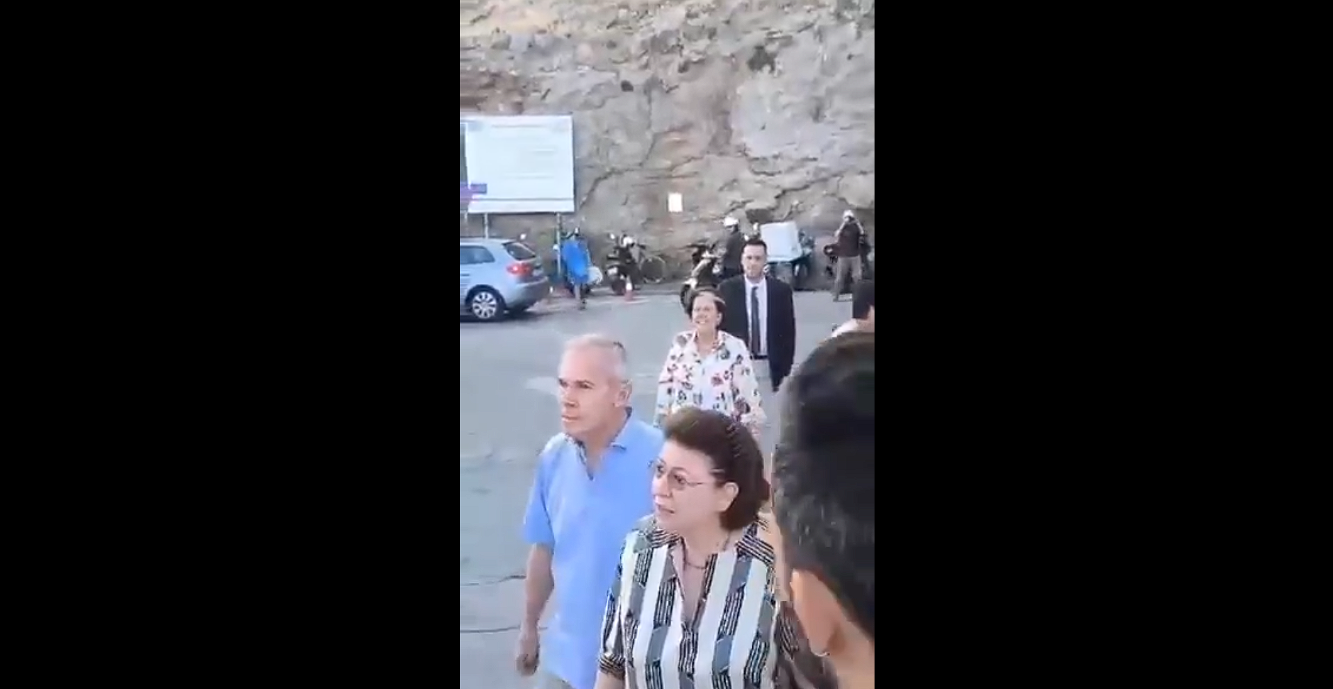 Δε μπορούν να κάνουν «ΒΗΜΑ» – Αποδοκιμασίες κατά της Λίνας Μενδώνη