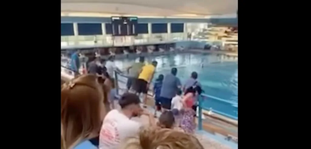 Ξέσπασε σάλος στη Χίο – Χυδαίες επιθέσεις σε 13χρονους από εξέδρες και… δημαρχείο