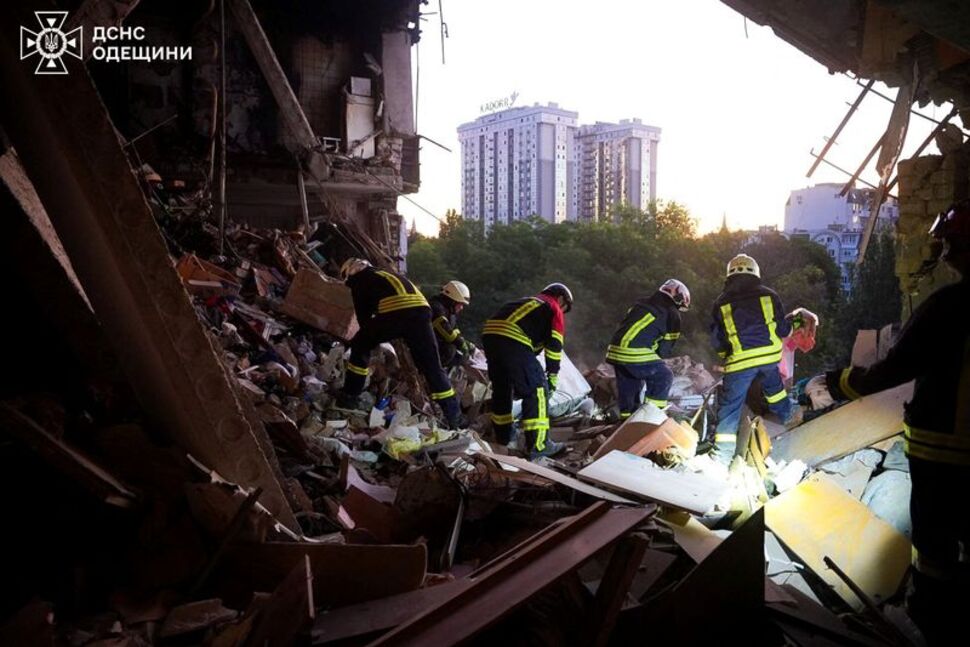 Ρωσική νυχτερινή επίθεση χτύπησε την Οδησσό