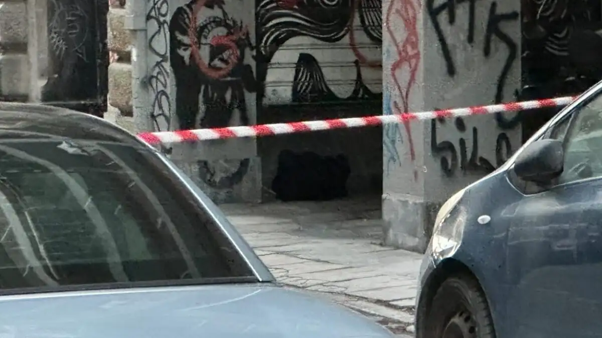 [ΕΚΤΑΚΤΟ] Ύποπτο αντικείμενο στα Εξάρχεια – Αποκλείστηκε η κυκλοφορία