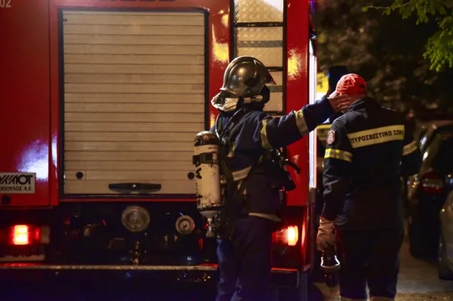 Εμπρησμός σε γραφείο του Πνευματικού Κέντρου Μοσχάτου-Ταύρου