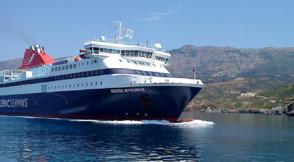 «Απαγόρευση απόπλου» για το Blue Star Μύκονος – Τι συνέβη;