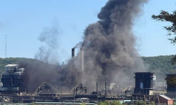 Ισχυρή έκρηξη σε εργοστάσιο – Άνθρωποι εγκλωβισμένοι στα συντρίμμια
