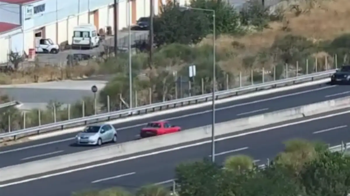 ΣΟΚ – Αυτοκίνητο κινήθηκε ανάποδα στην Εθνική Οδό