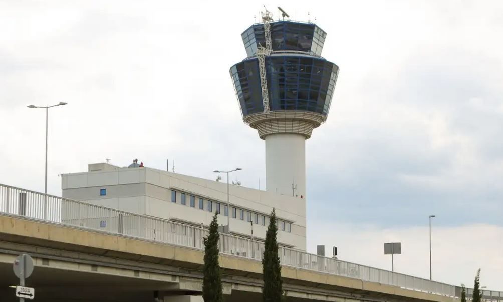 ΣΥΝΑΓΕΡΜΟΣ ΣΤΟ «ΕΛΕΥΘΕΡΙΟΣ ΒΕΝΙΖΕΛΟΣ»: ΑΝΑΓΚΑΣΤΙΚΗ ΠΡΟΣΓΕΙΩΣΗ ΑΕΡΟΣΚΑΦΟΥΣ ΛΟΓΩ ΤΕΧΝΙΚΗΣ ΒΛΑΒΗΣ