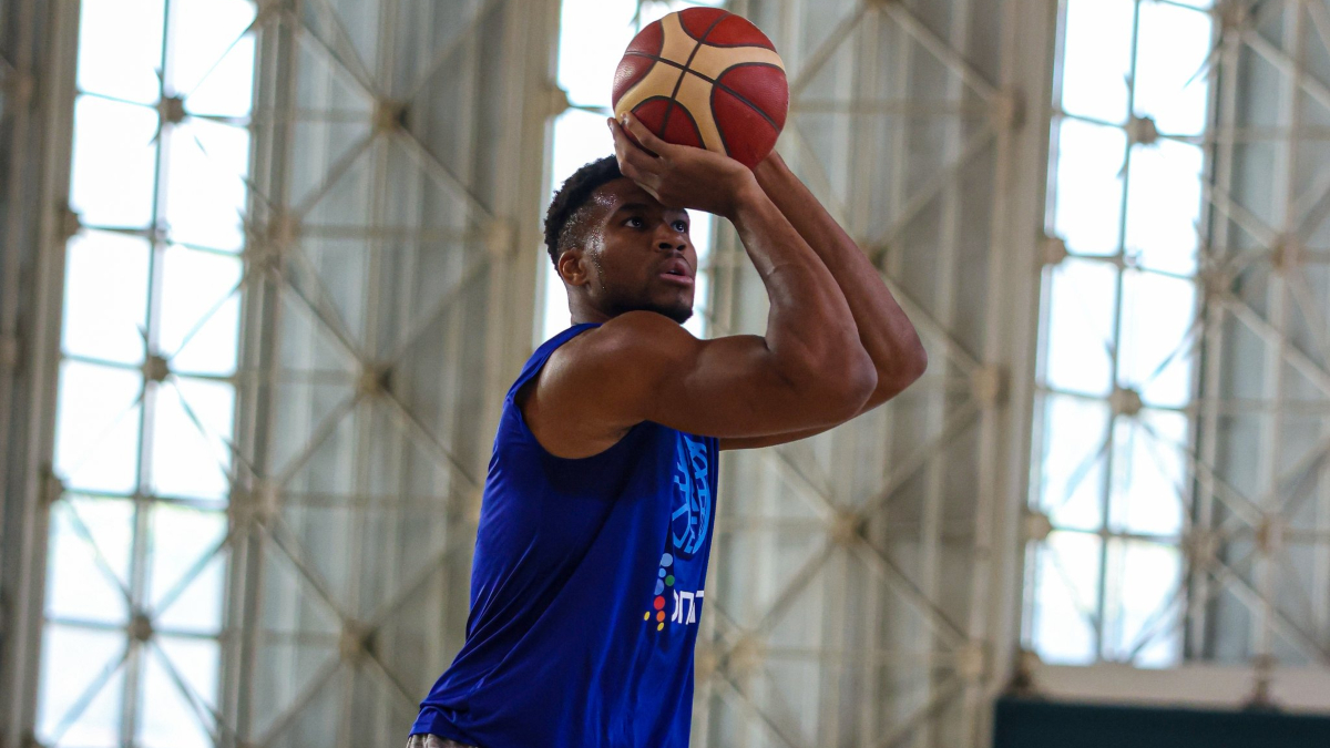 Eurobasket 2025 – Γιάννης Αντετοκούμπο – Η πρώτη προπόνηση με την Εθνική Ανδρών (BINTEO)