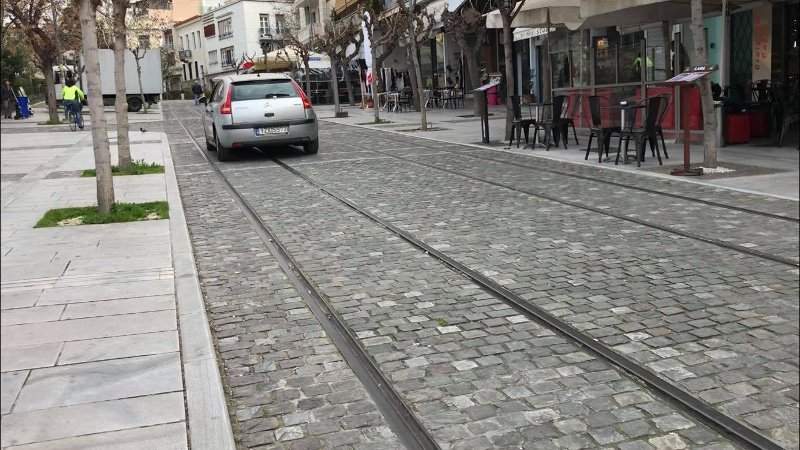 Έπεσε αιμόφυρτος στα πόδια του κόσμου – Τι προηγήθηκε;