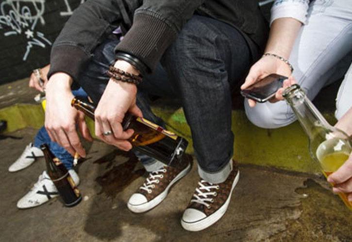 «Στο νοσοκομείο» 14χρονος μετά από υπερβολική κατανάλωση αλκοόλ σε «πανηγύρι»