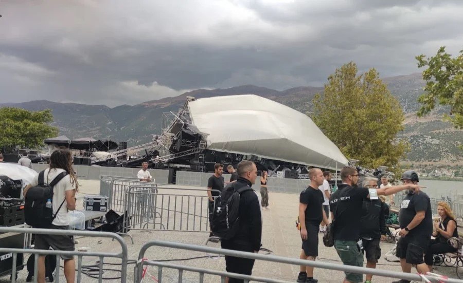 Χάος στα Ιωάννινα: Ισχυρό μπουρίνι ισοπέδωσε τη σκηνή για την συναυλία Βίσση, Ρέμου και Μάστορα!