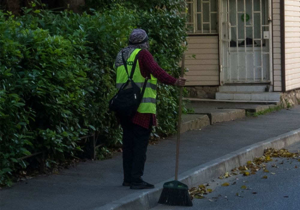 Ξυλοδαρμός καθαρίστριας στη λαϊκή των Μοιρών στην Κρήτη: Καταγγελία σοκ