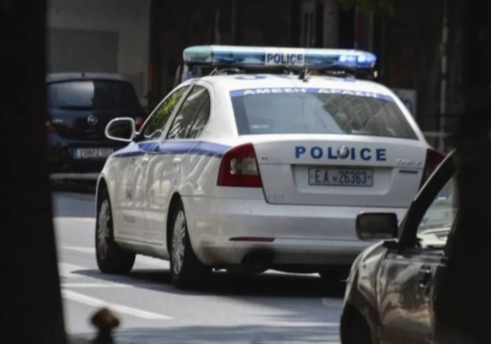 ΠΑΤΡΑ ΣΟΚ: 32ΧΡΟΝΟΣ ΜΑΧΑΙΡΩΣΕ 36ΧΡΟΝΟ ΚΑΙ ΔΙΕΦΥΓΕ!