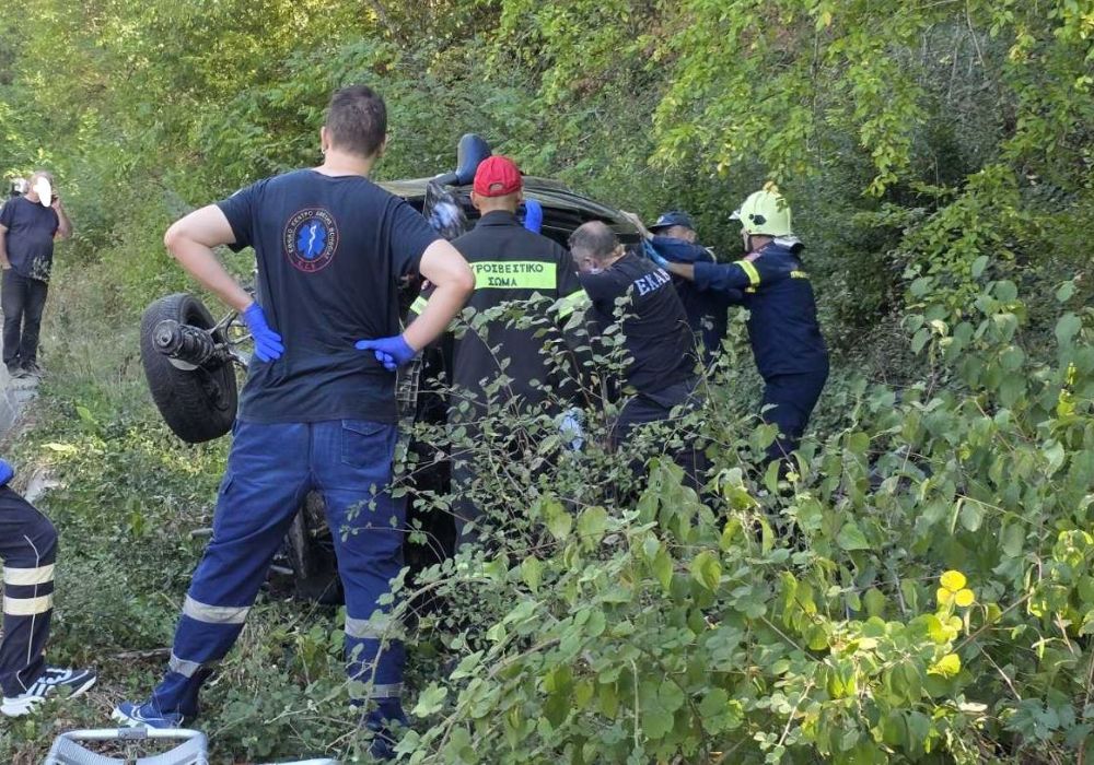 Σοβαρό τροχαίο στην Εθνική Γρεβενών–Καλαμπάκας: Τρία άτομα στο νοσοκομείο