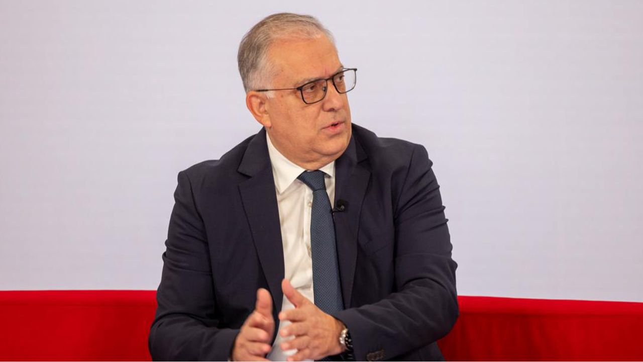Μας Δουλεύει ο Θεοδωρικάκος: Ανακοινώνει πρόστιμα – Πόσα εισπράττονται όμως; 