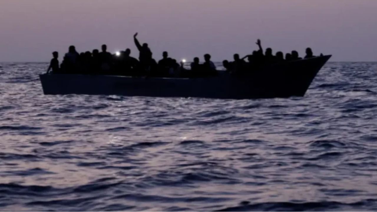 Άλλη μια μέρα, άλλη μια καραβιά λαθρομεταναστών