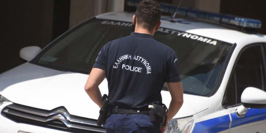 Ανθρωποκυνηγητό στην Πάτρα – Ένστολος εμβόλισε, ξυλοκόπησε και χάθηκε!