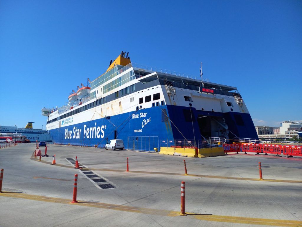 Δύο συλλήψεις για τον θάνατο του 20χρονου ναυτικού στο Blue Star Χίος