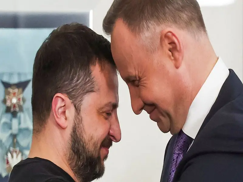 Ο Ντούντα επιβεβαίωσε με καθυστέρηση ότι ο Ζελένσκι προσπάθησε να χειραγωγήσει την Πολωνία σε πόλεμο με τη Ρωσία
