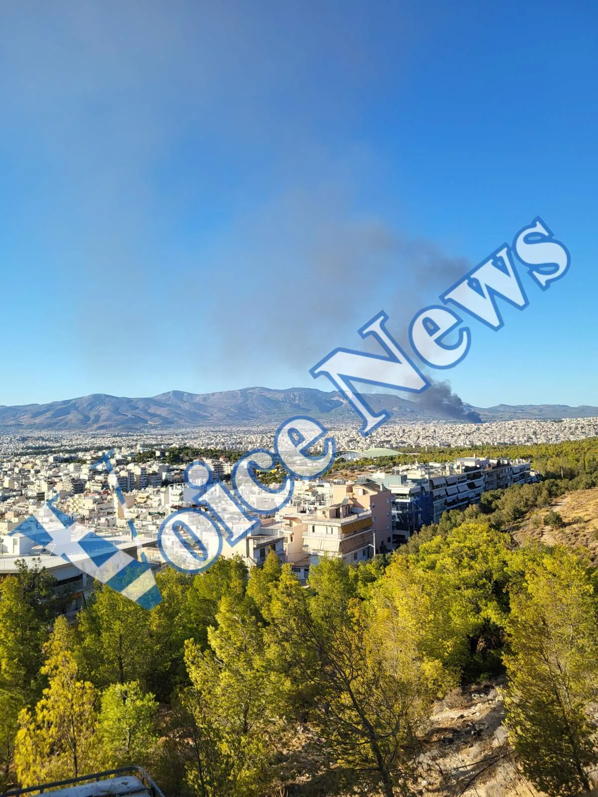 Πυρκαγιά σε υπαίθριο χώρο εργοστασίου στο Μενίδι – «Ηχησε» το 112
