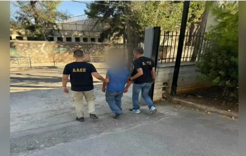 Ποδήλατο, σακίδιο και αναπτήρας – Το θρίλερ του εμπρησμού στην Παιανία