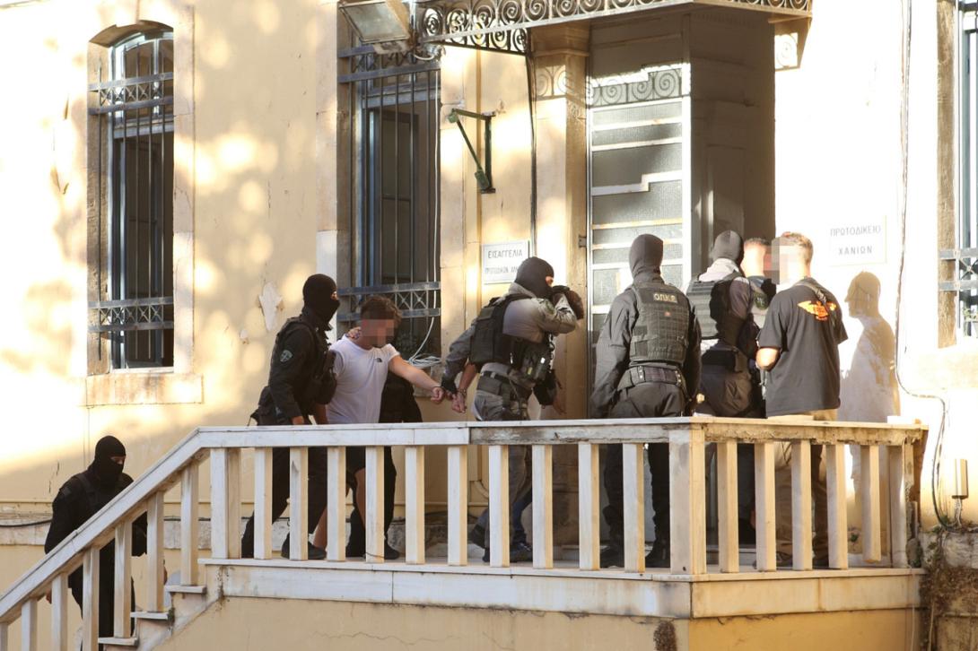 «Μαφία» της Κρήτης – Προφυλακιστέοι έξι από τους πρώτους 16 που απολογήθηκαν