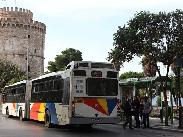 Θεσσαλονίκη – «Ερχεται» 24ωρη απεργία στα αστικά λεωφορεία