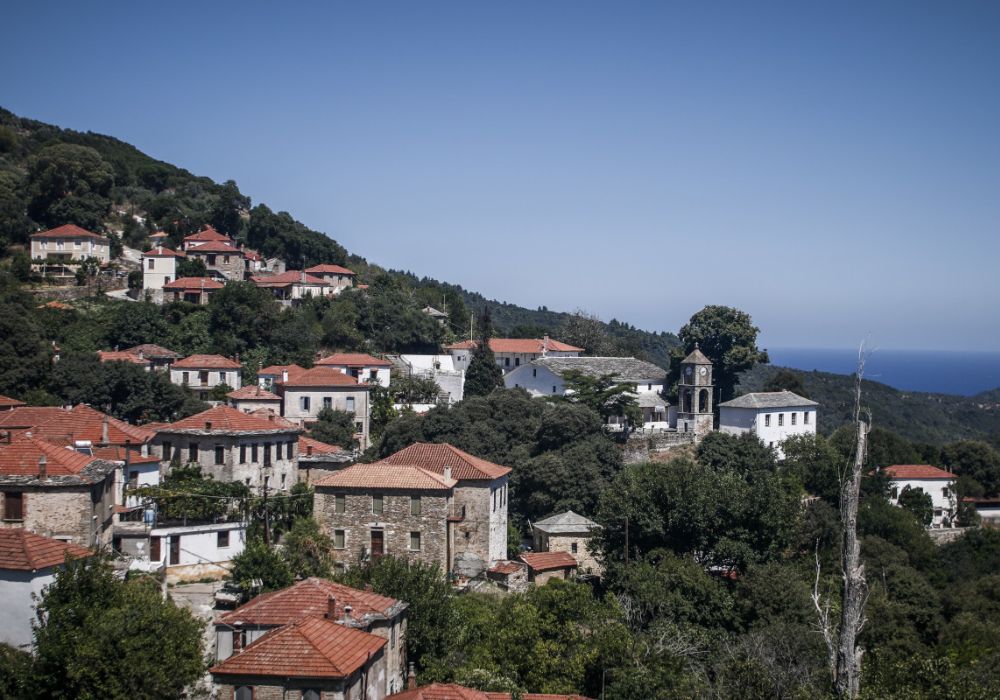 ΕΝΦΙΑ τέλος για 12.720 οικισμούς – Ποιοι θα γλιτώσουν τα χαράτσια