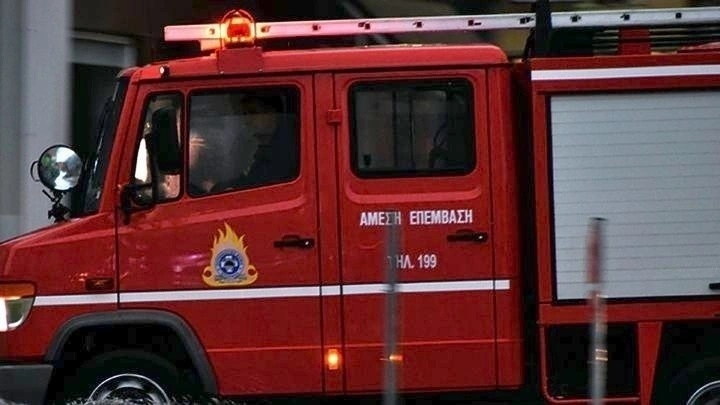 Φωτιά στην Αγία Παρασκευή: Διαμέρισμα τυλίχτηκε στις φλόγες