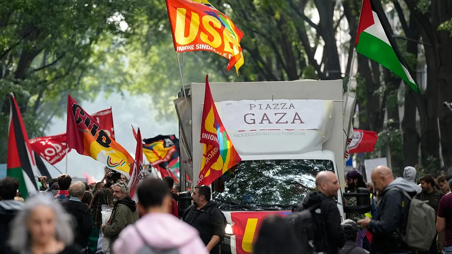 Χιλιάδες Ιταλοί στους δρόμους για τον «Στολίσκο της Γάζας»
