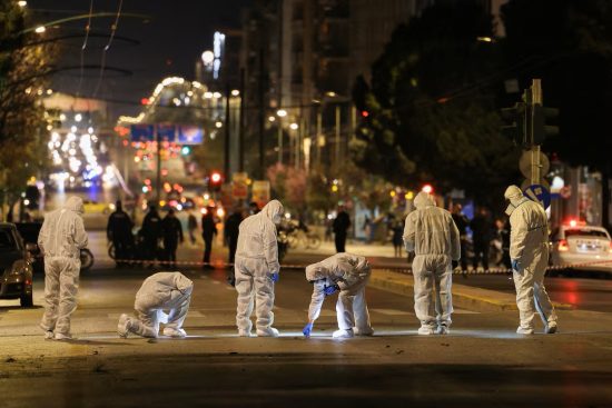 ΕΚΤΑΚΤΟ: Έκρηξη έξω από παράρτημα του Υπουργείου Αγροτικής Ανάπτυξης – Στο σημείο η αντιτρομοκρατική