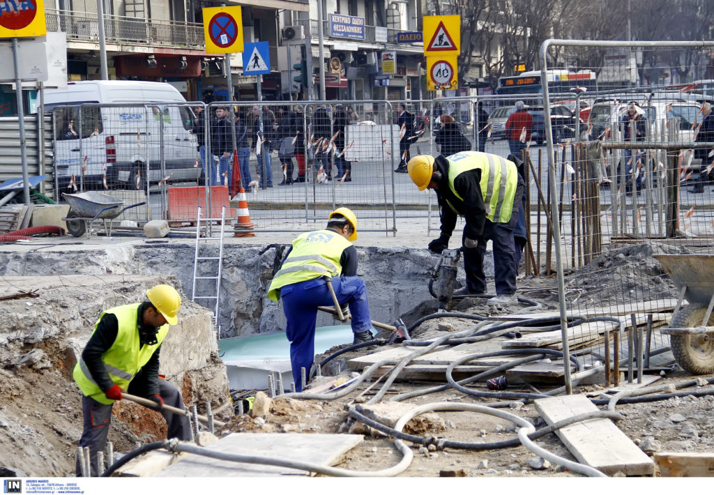 Οι «πιο σκληρά» εργαζόμενοι της Ευρώπης – Πρώτη η Ελλάδα στις εβδομαδιαίες ώρες εργασίας