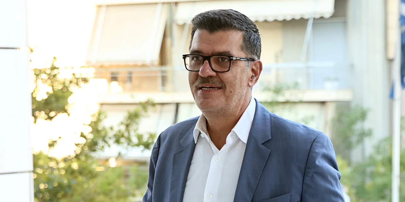 ΔΕΙΤΕ ΤΟ ΠΟΘΕΝ ΕΣΧΕΣ ΤΟΥ ΠΑΤΣΗ ΠΟΥ ΡΟΥΦΗΞΕ ΤΟ ΑΙΜΑ ΤΩΝ ΕΛΛΗΝΩΝ ΜΕ ΤΑ ΚΟΚΚΙΝΑ ΔΑΝΕΙΑ ΤΗΝ ” ΕΒΓΑΛΕ ” ΛΑΔΙ ΚΑΙ ΣΤΟ ΔΙΚΑΣΤΗΡΙΟ
