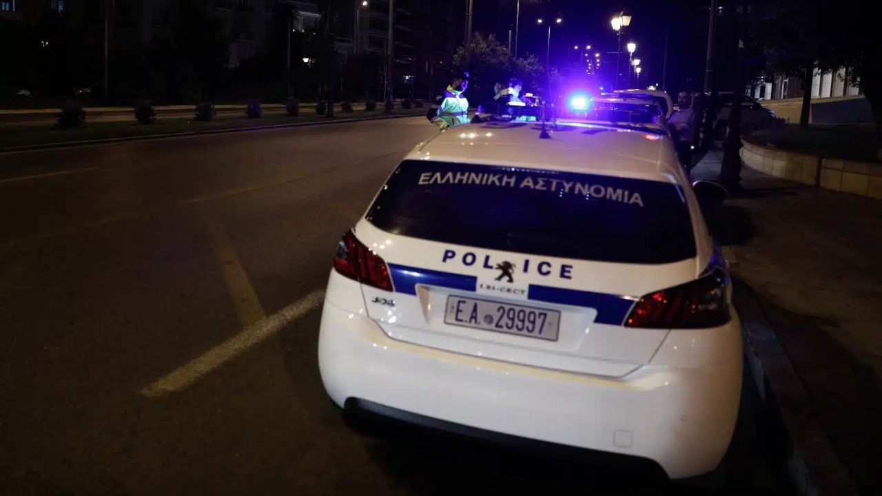 Αστυνομική καταδίωξη στο Κορωπί – Αιγύπτιος αγνόησε ελέγχους και παραβίασε φανάρια