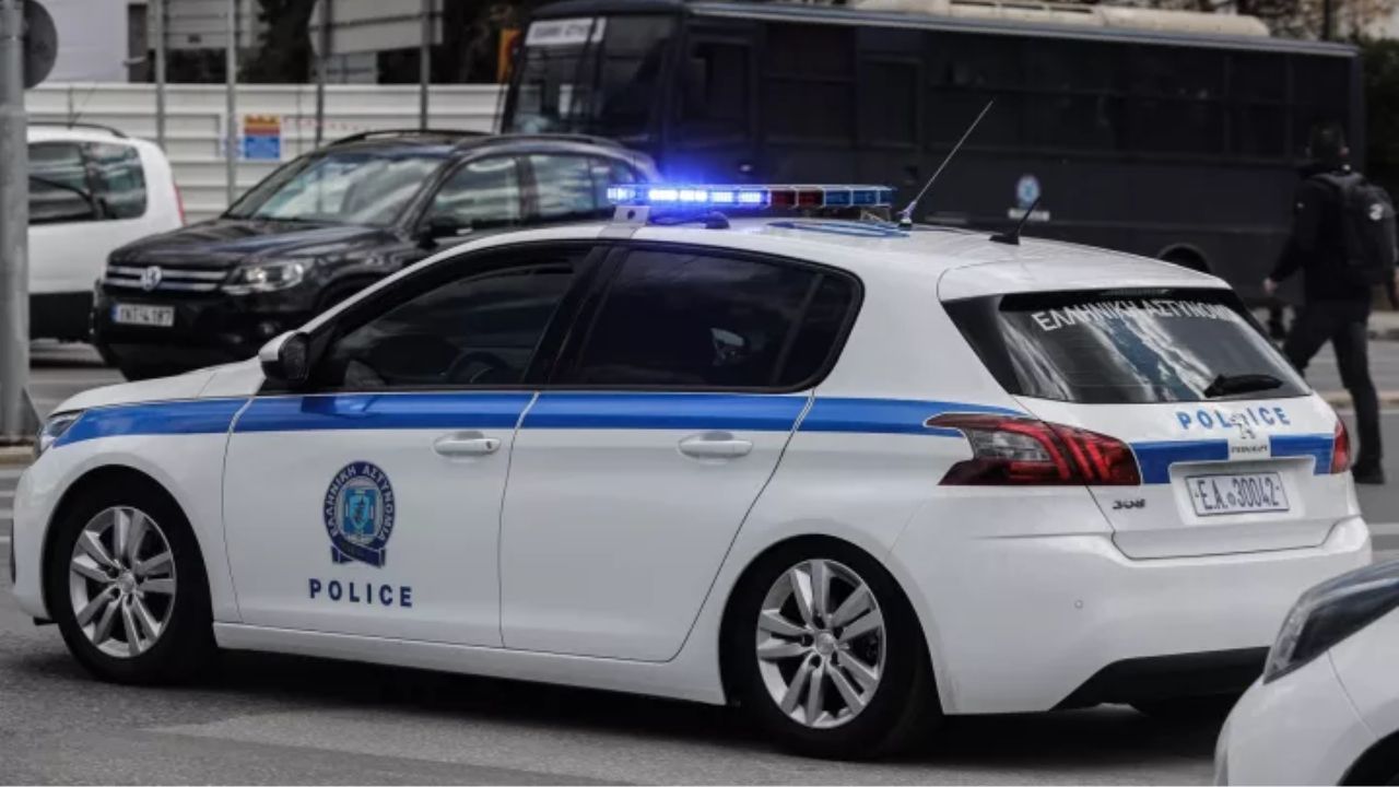 5 ανήλικες Ρομά σε όργιο κλοπών – την έπιασαν καθώς έκλεβε κινητό στο κέντρο της Αθήνας  