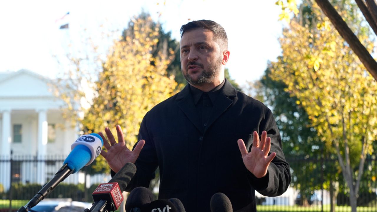 Ζελένσκι στη Σουηδία: Υπογράφει συμφωνία για εξαγωγή όπλων