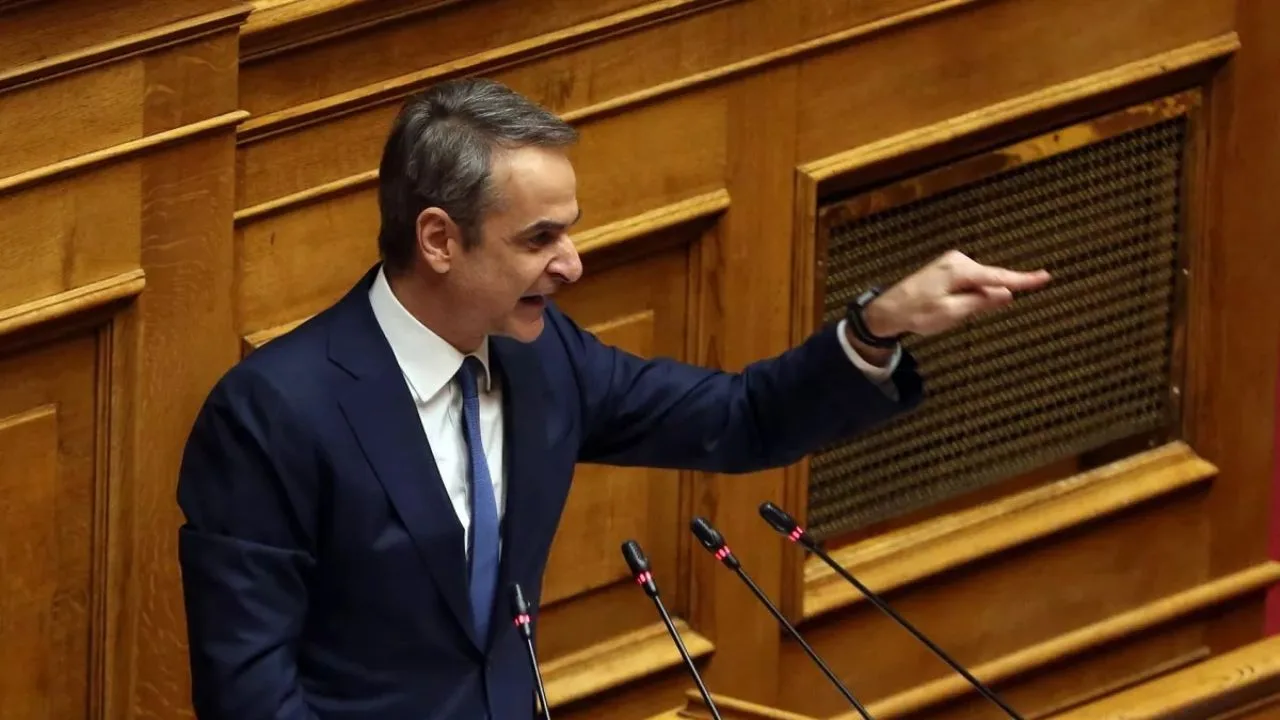 Αυτογελοιοποίηση Μητσοτάκη και βουλευτών