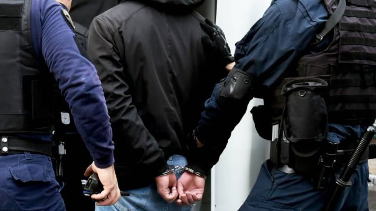 Συναγερμός στην Κυψέλη: Αλλοδαπός τράβηξε πιστόλι και απείλησε γυναίκα μέσα σε κατάστημα!