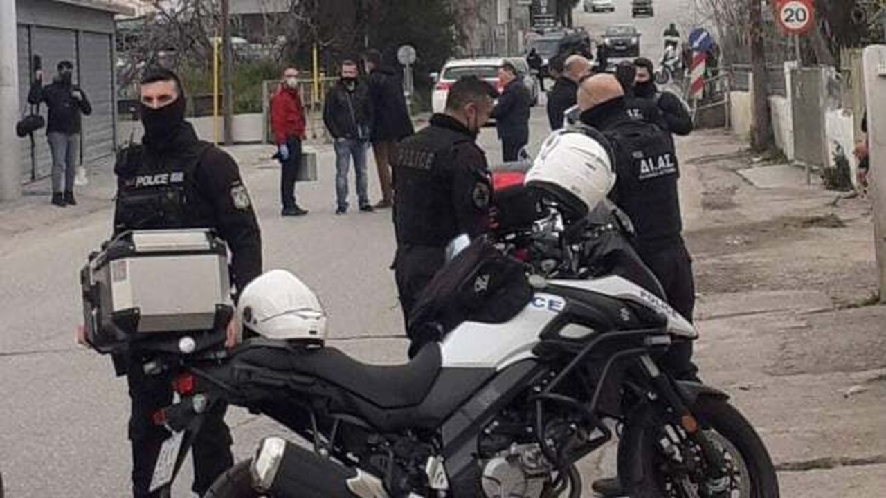 Καταδίωξη στο Μενίδι – Τραυματίστηκε αστυνομικός