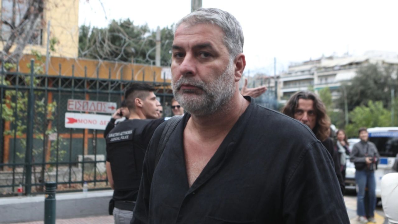 Απολογία με αντιφάσεις: Ο Μπισμπίκης «φοβήθηκε τα κανάλια» – Καταδικάστηκε και καλείται να πληρώσει 7.000 ευρώ πρόστιμο