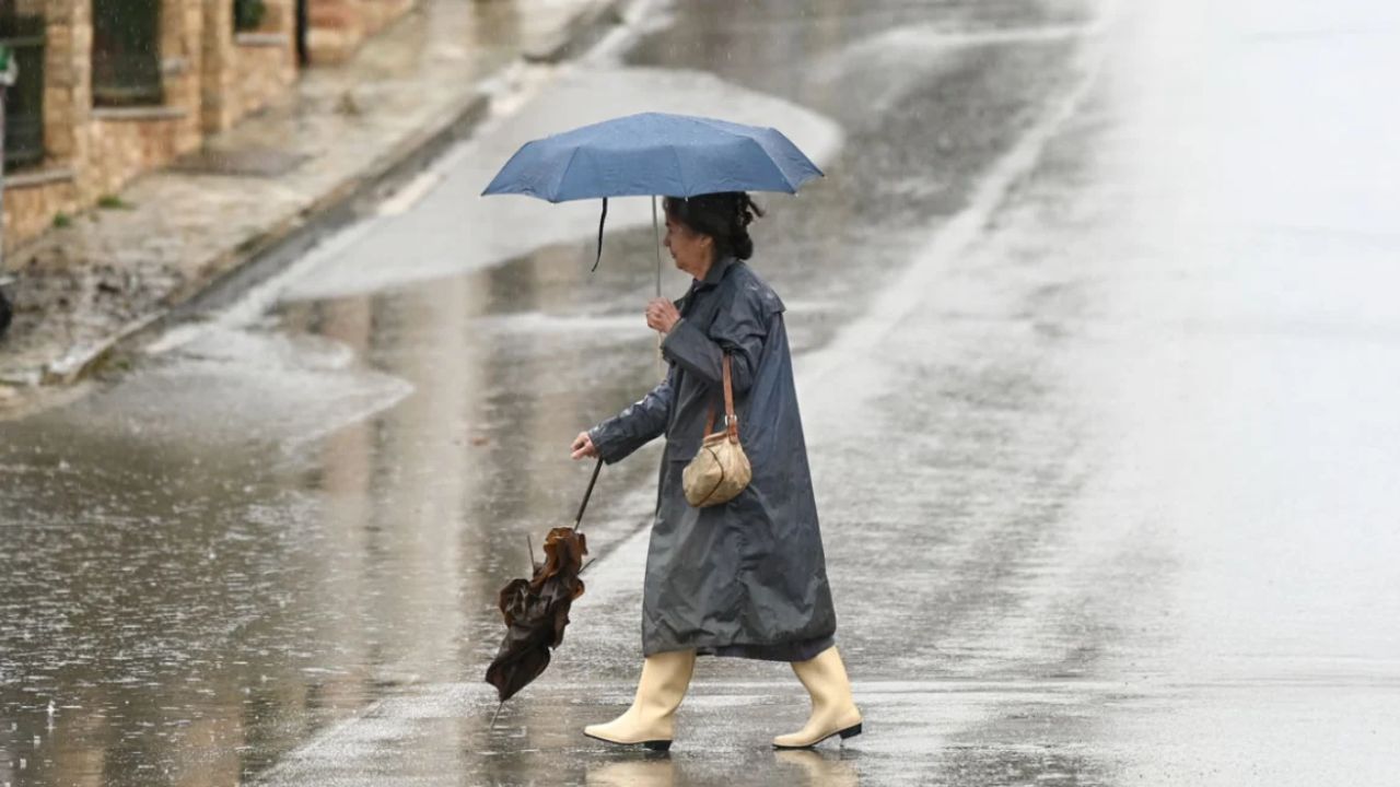 Αλλάζει ο καιρός από Τετάρτη: Έρχονται βροχές και καταιγίδες – Ποιες περιοχές θα “χτυπήσει” η κακοκαιρία