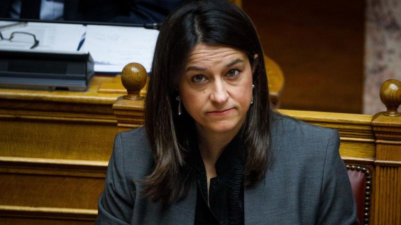 Ντροπή Νίκη Κεραμέως