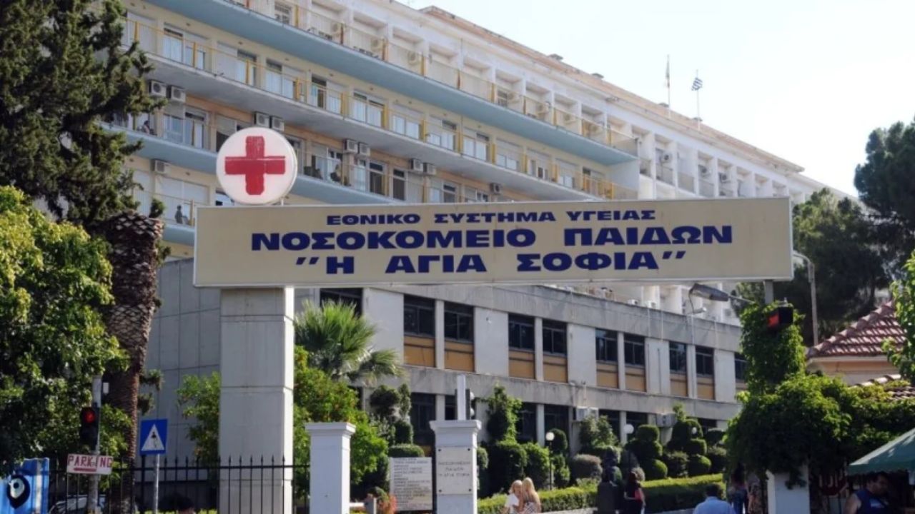 Σοκ στα Πατήσια: Πατέρας καπνίζει μαριχουάνα δίπλα σε 1χρονο κορίτσι – Παιδί βρέθηκε αναίσθητο, κινδύνευσε με ανακοπή