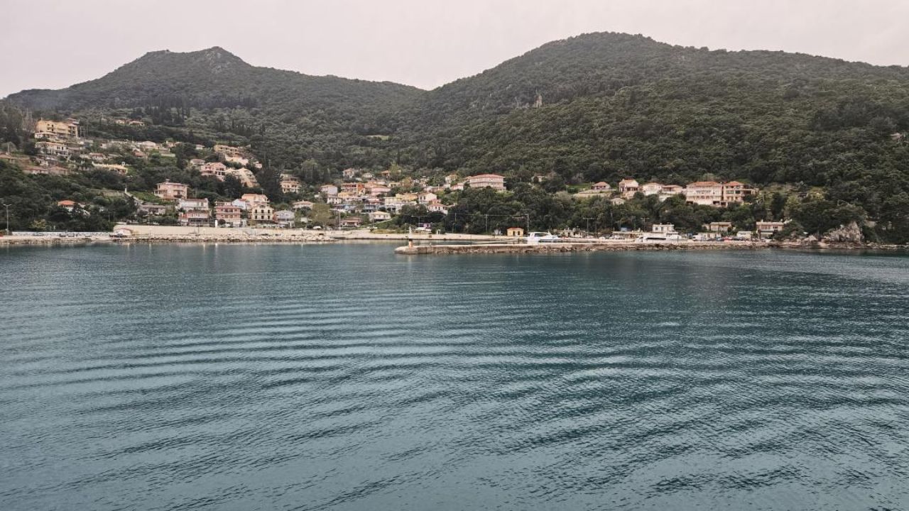 Τραγωδία στο λιμάνι του Πόρου: νεκρός άνδρας ανασύρθηκε στην Κεφαλλονιά