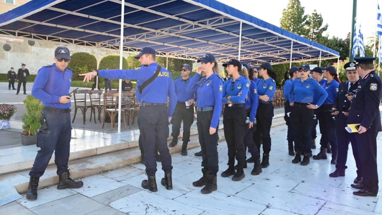 Αστυνομία επί ποδός στο Σύνταγμα – Αυξημένα μέτρα για τη μαθητική παρέλαση
