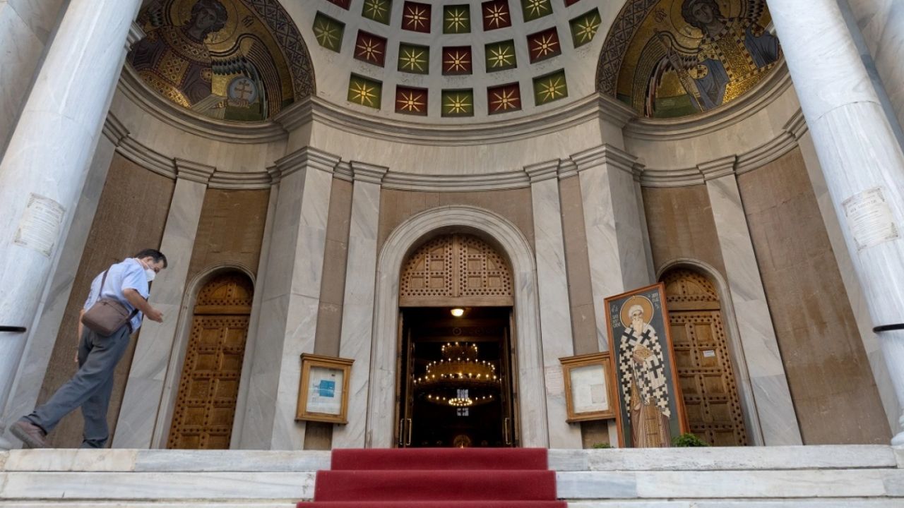 Αργία στην Αθήνα: Δείτε ποιες υπηρεσίες κλείνουν και ποιοι δρόμοι θα κλείσουν!