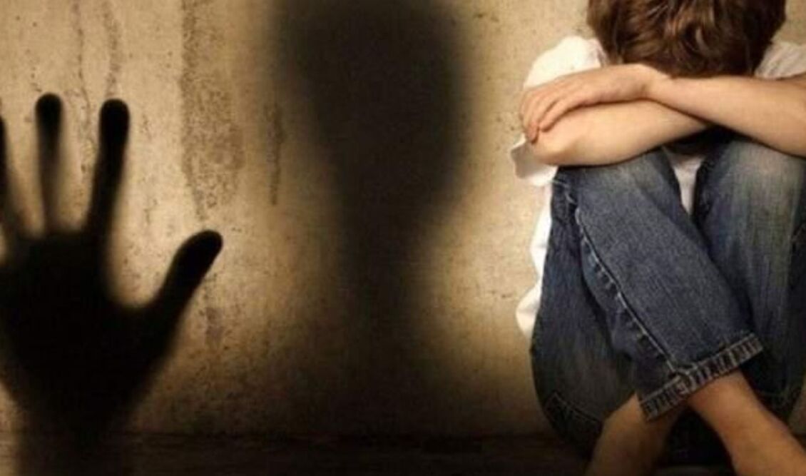 «Φρίκη» – 62χρονος βίασε 12χρονο αγόρι – Εδειχνε μαχαίρια σε ανήλικα για να τα «εντυπωσιάσει»
