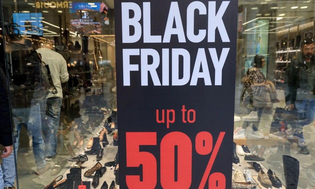 Πότε «πέφτει» η φετινή Black Friday