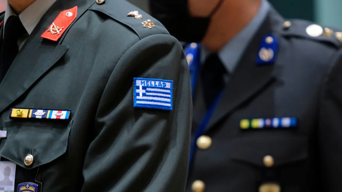 Ένστολοι οργανώνουν συγκέντρωση διαμαρτυρίας σήμερα μπροστά στην Παλαιά Βουλή!
