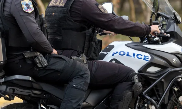 Δράστης τραυμάτισε αστυνομικό της ΔΙ.ΑΣ. σε καταδίωξη στο Μενίδι