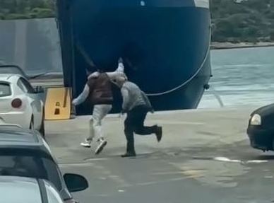 Κλοπή υαλοκαθαριστήρων από Ρομά: Καταδίωξη ηλικιωμένου με απίστευτο τέλος