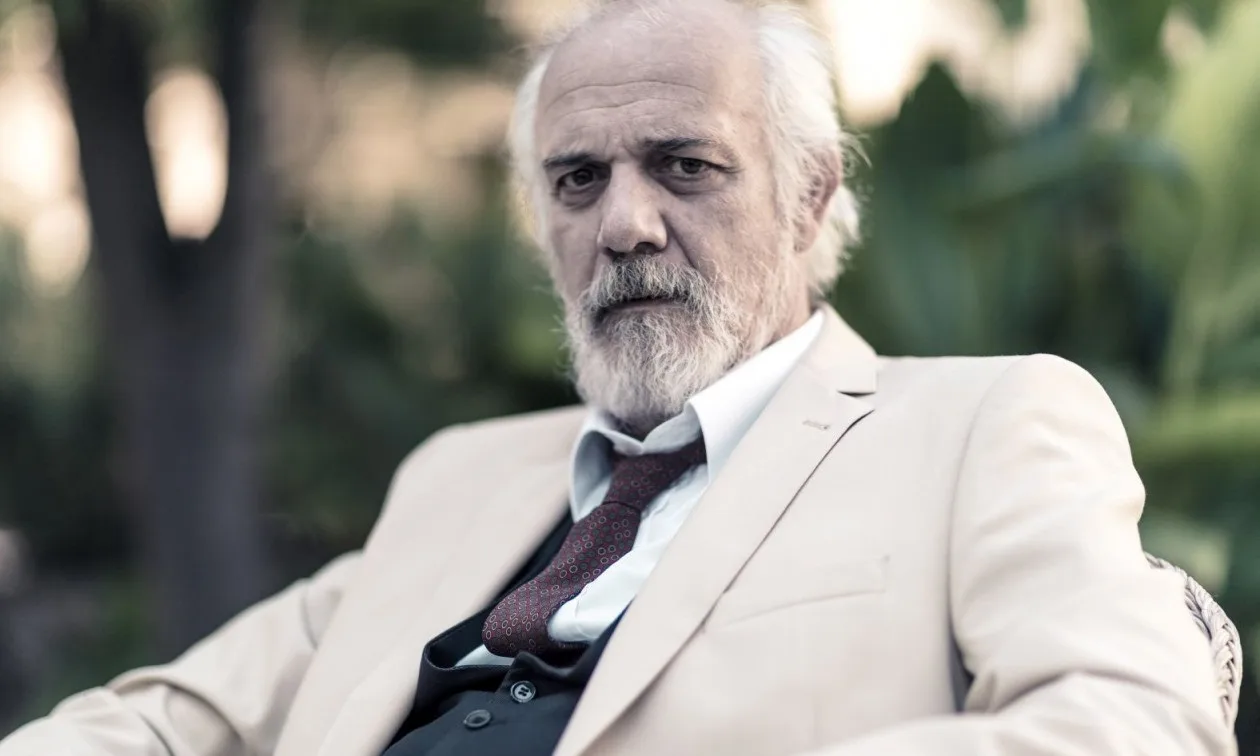 Γιώργος Κιμούλης: «Για να κάνεις καριέρα πρέπει να δείξεις αντοχή στη χυδαιότητα των άλλων»